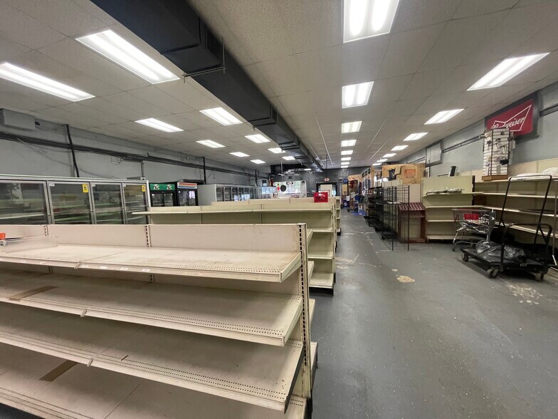 More Photos Of 1613 Montello Ave NE, Washington Storefront For Sale