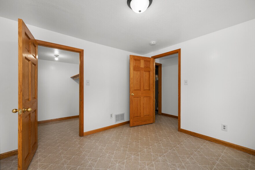 More Photos Of 222 6th St, Buffalo Apartments For Sale