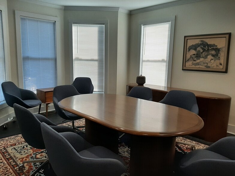 More Photos Of 169 Roanoke Ave, Riverhead Office Residential For Sale