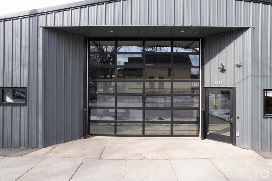 More Photos Of 1352 E Wilson St, Madison Warehouse For Sale