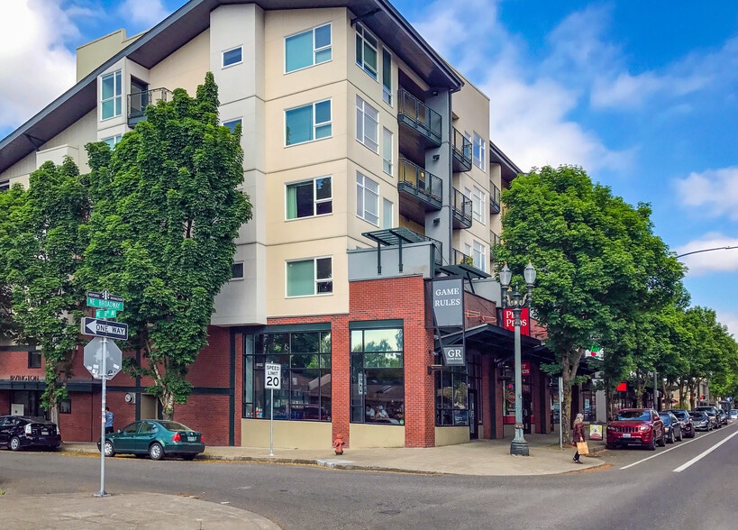 More Photos Of 1111-1139 NE Broadway St, Portland Apartments For Sale