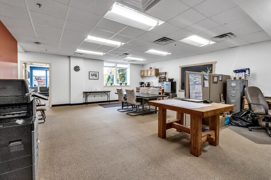 More Photos Of 2-85 Bristol Ln, Ellicottville General Retail For Lease