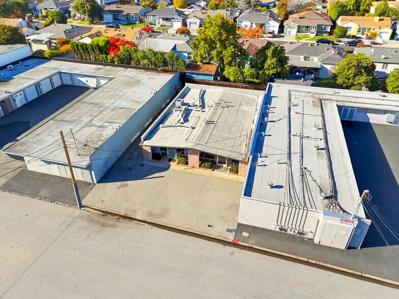 More Photos Of 932-934 Terminal Way, San Carlos Storefront Retail Office For Sale