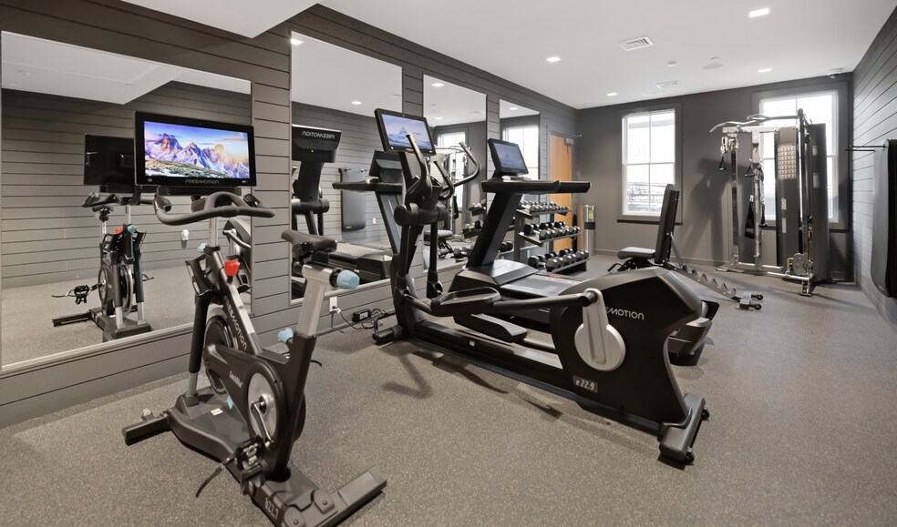 More Photos Of 102 Heights Rd, Darien Apartments For Lease