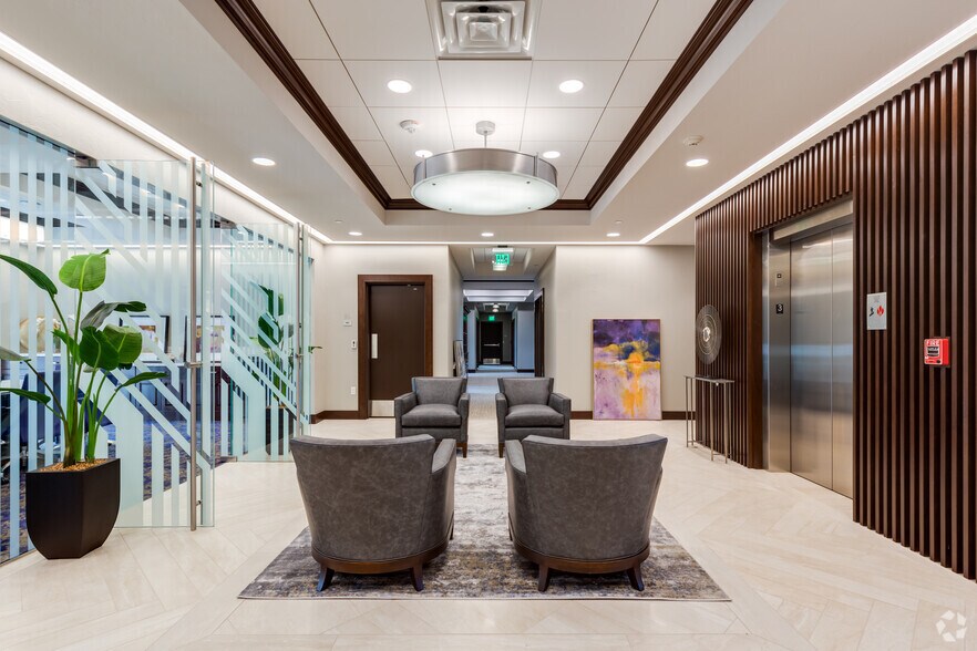 More Photos Of 500 NW 6th St, Oklahoma City Medical For Lease