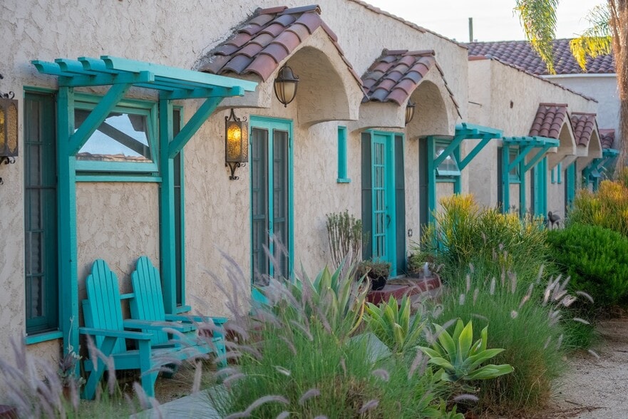 More Photos Of 615 S Columbus Ave, Glendale Apartments For Sale