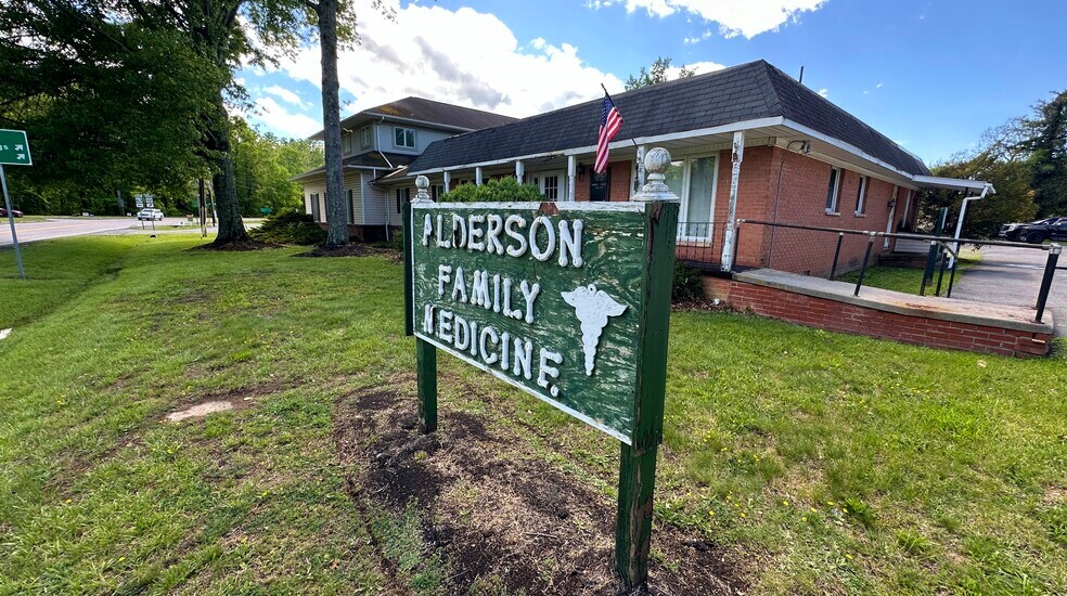 More Photos Of 444 Elmwood Ave, Alderson Medical For Sale