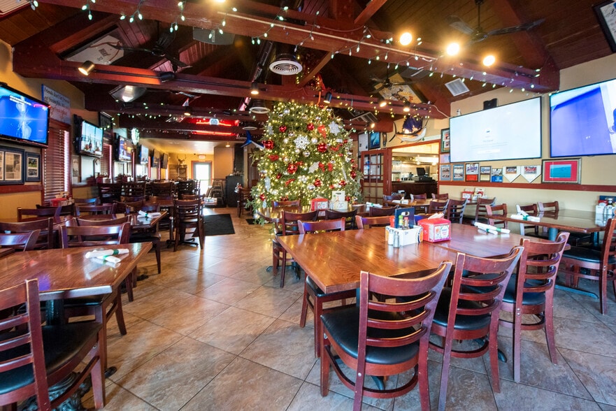 More Photos Of 1300 S Federal Hwy, Dania Restaurant For Sale
