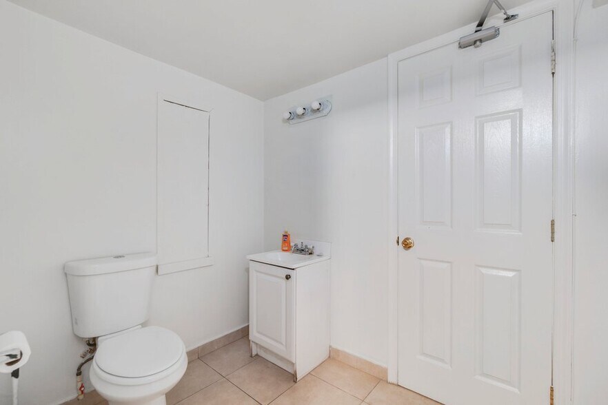 More Photos Of 2516-2520 N Charles St, Baltimore Apartments For Sale