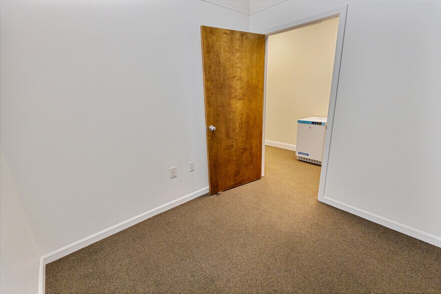 More Photos Of 1215 Plumas St, Yuba City Office For Sale