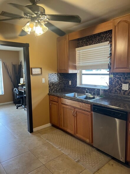 More Photos Of 3310 NW 90th Ave, Coral Springs Multifamily For Sale