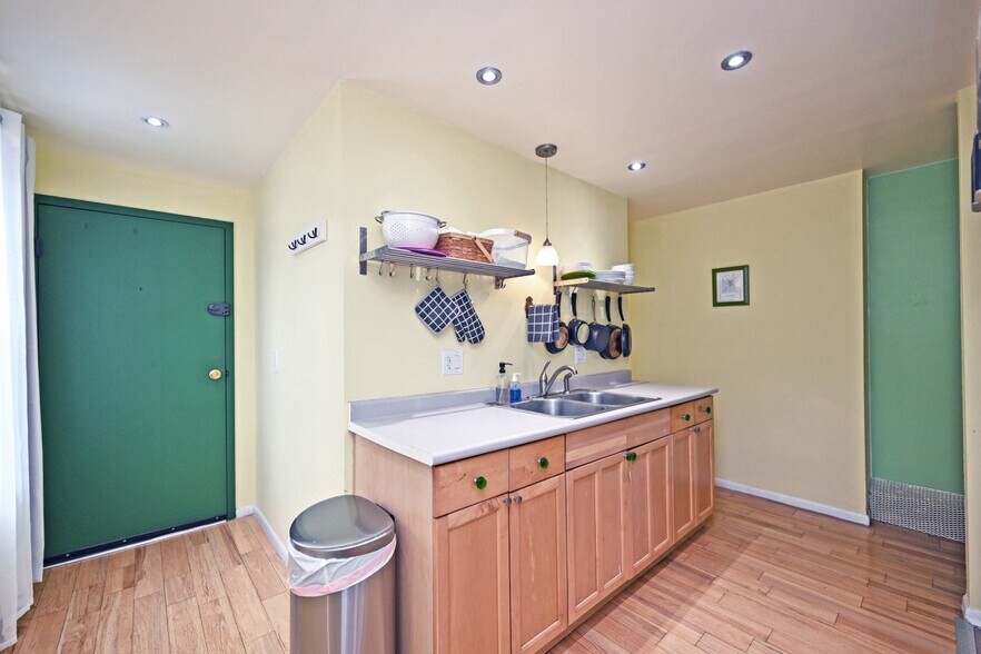 More Photos Of 118 E Liberty St, Cincinnati Apartments For Sale