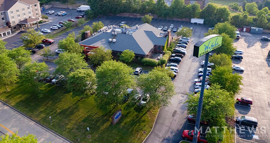 Primary Photo Of 150 Montrose West Ave, Akron Restaurant For Sale