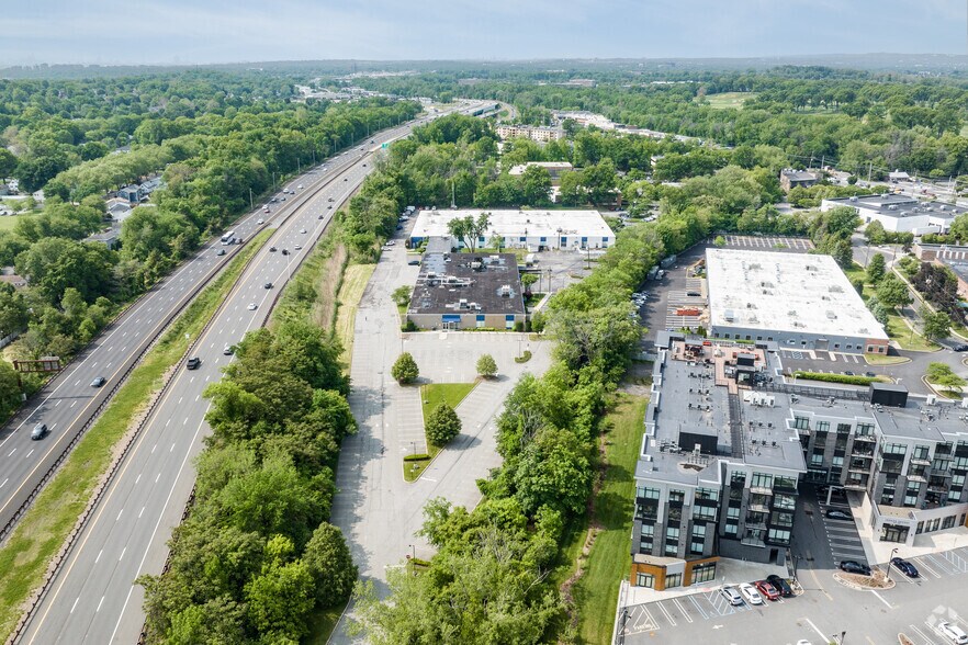 More Photos Of 64 E Midland Ave, Paramus Office For Lease