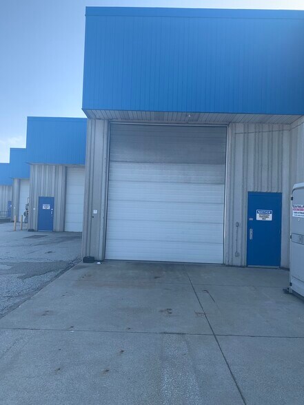 More Photos Of 4525 Rhodes Dr, Windsor Light Distribution For Lease