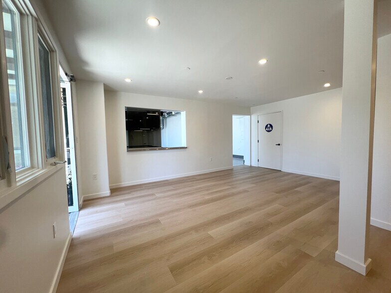 More Photos Of 810 Bond Ave, Santa Barbara Apartments For Lease
