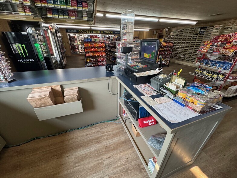 More Photos Of 192 Oakfield Smyrna Rd, Oakfield Convenience Store For Sale