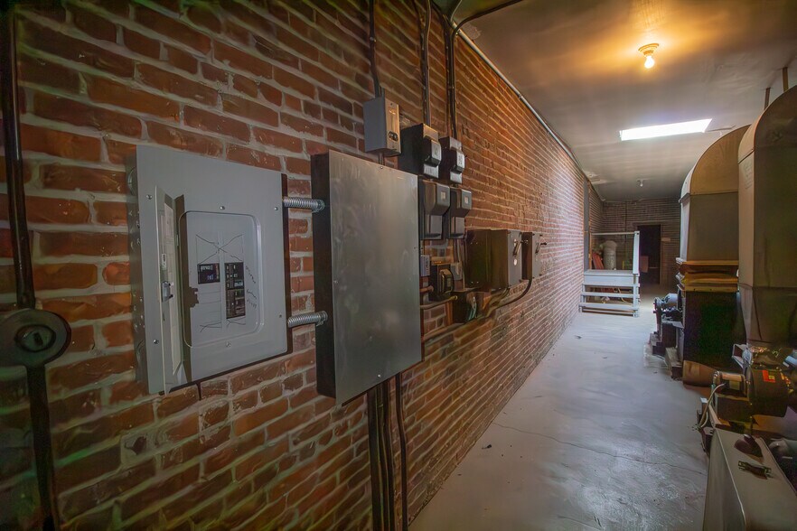 More Photos Of 181 Western ave, Albany Religious Facility For Sale