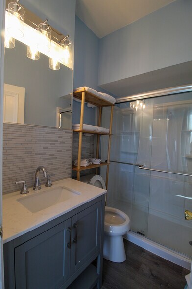 More Photos Of 440 Hopkins St, Cincinnati Apartments For Sale