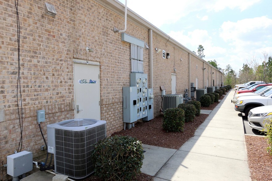 More Photos Of 364 Longs Pond Rd, Lexington Storefront For Sale