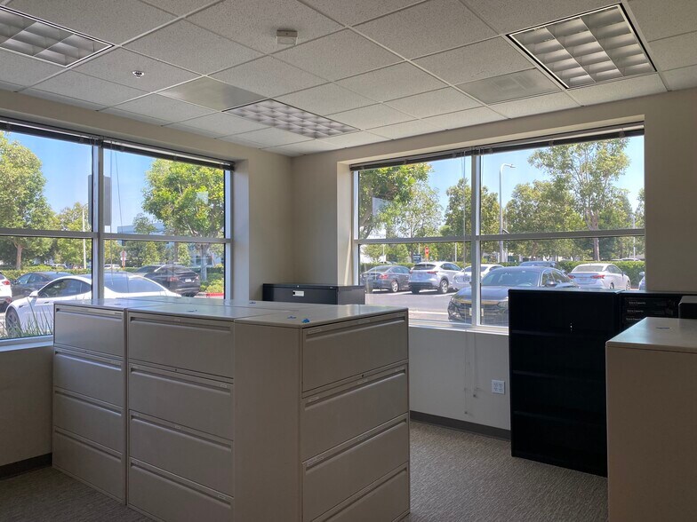 More Photos Of 8845 Irvine Center Dr, Irvine Office For Lease