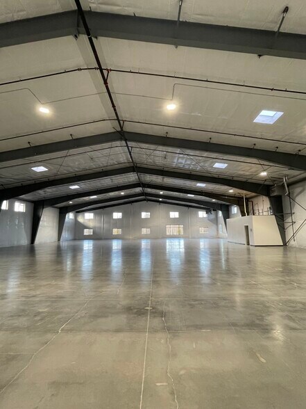 More Photos Of 5343 Barrett Rd, Ferndale Distribution For Lease