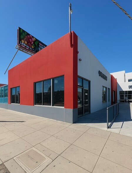 More Photos Of 6751-6767 Santa Monica Blvd, Los Angeles Unknown For Lease