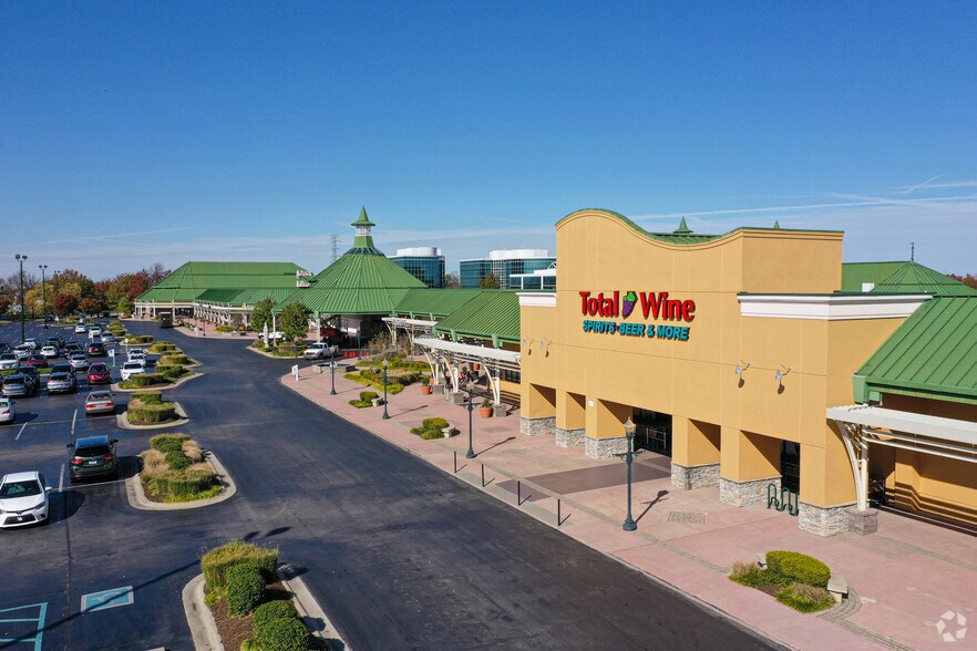 More Photos Of 190-245 Lexington Green Cir, Lexington Unknown For Lease