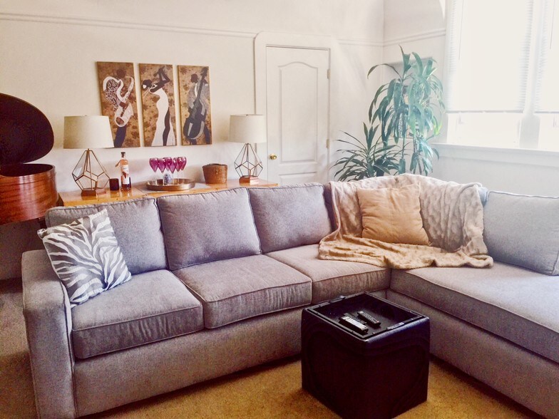 More Photos Of 1033 Magnolia St, Oakland Apartments For Sale