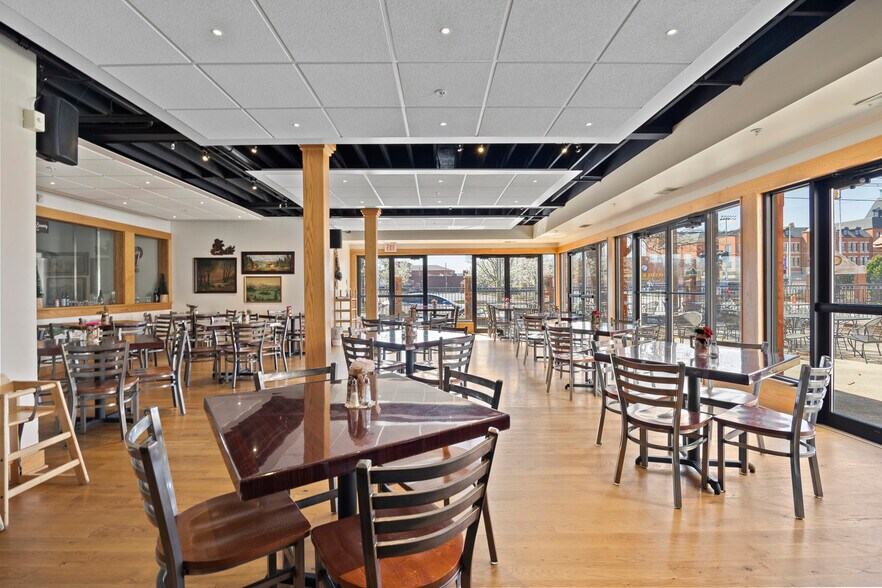 More Photos Of 2717 Lorain Ave, Cleveland Restaurant For Sale