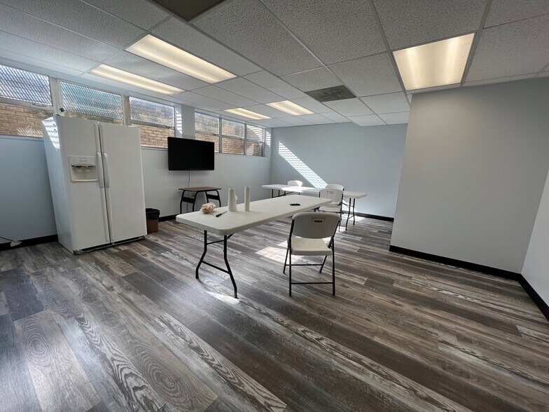 More Photos Of 3930 Western Ave, Knoxville Office For Sale