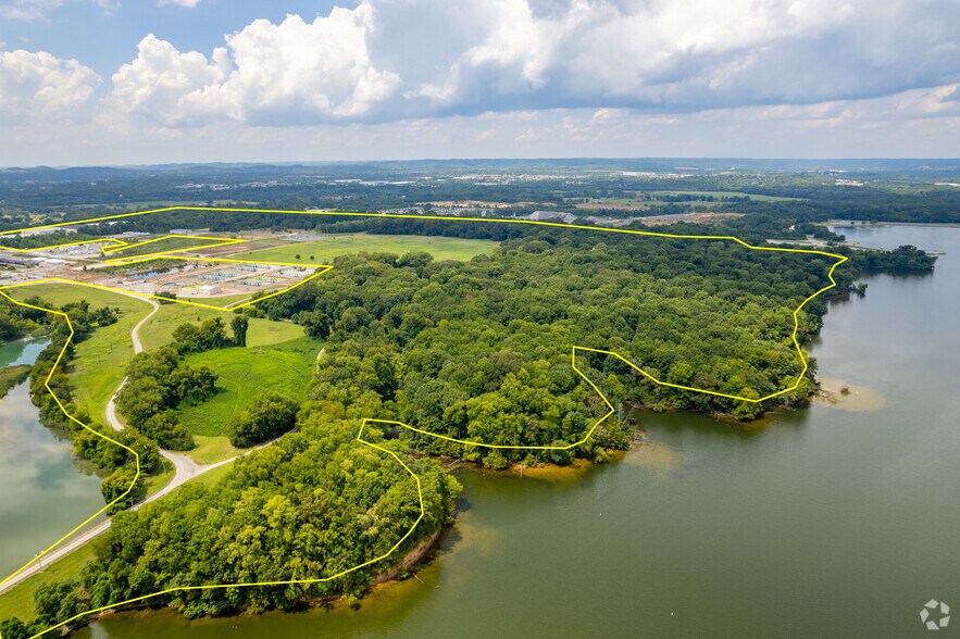 More Photos Of 1002 Industrial Dr, Old Hickory Land For Lease