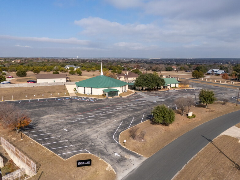 More Photos Of 6600 S Lakewoods Dr, Georgetown Specialty For Sale