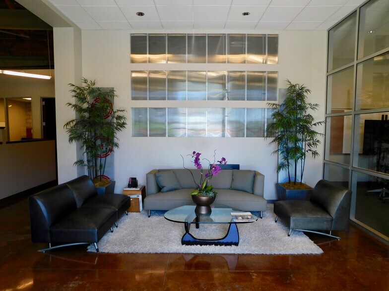 More Photos Of 17521-17551 Gillette Ave, Irvine Coworking Space