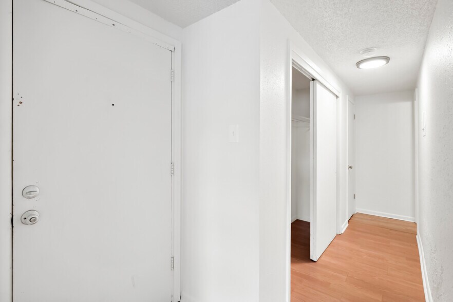 More Photos Of 1415 Pearl St, Denver Apartments For Sale