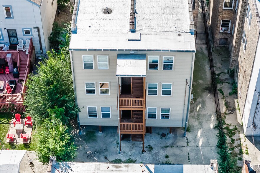 Primary Photo Of 4934 W Jackson Blvd, Chicago Apartments For Sale