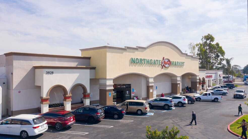 More Photos Of 3818-3856 Peck Rd, El Monte Unknown For Lease