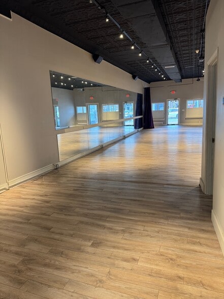 More Photos Of 650-656 Washington St, Norwood Storefront For Lease