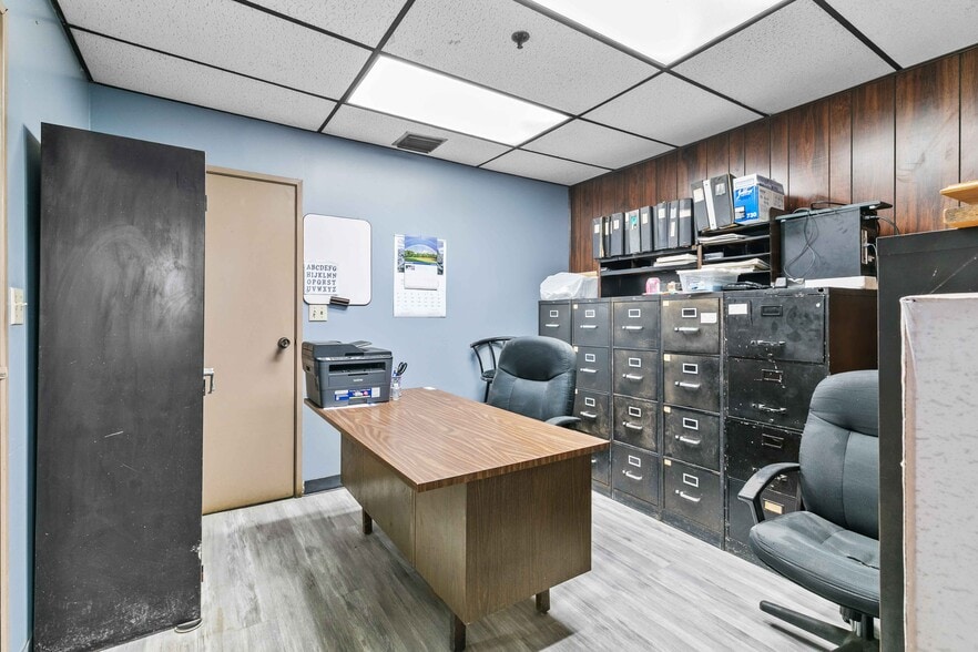 More Photos Of , Glendale Industrial For Sale