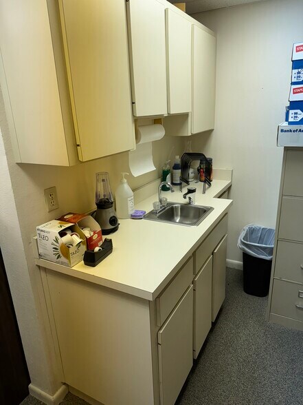 More Photos Of 146 Horizon Ct, Lakeland Office Residential For Lease