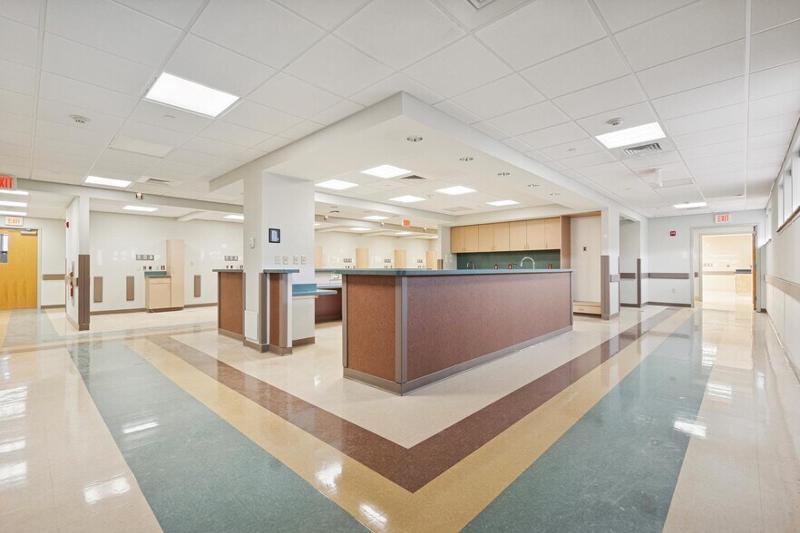 More Photos Of 2000 Grant Ave, Philadelphia Medical For Sale