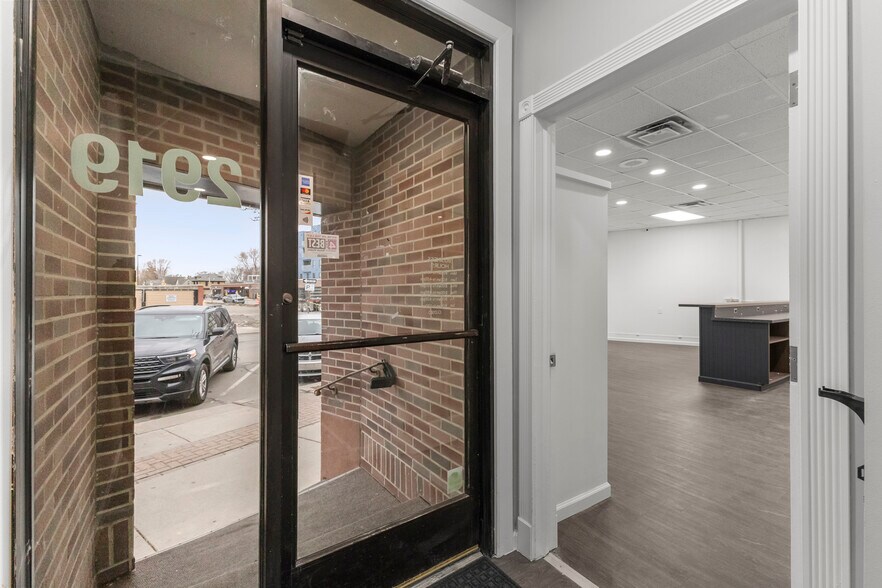 More Photos Of 2919 First St, Wyandotte General Retail For Lease