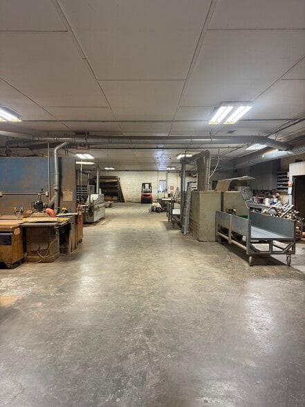 More Photos Of 65 Angus St, Trussville Freestanding For Sale