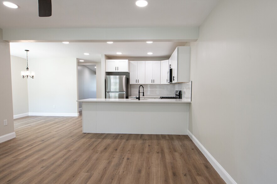 More Photos Of 95 Mercer St, Hamilton Apartments For Sale