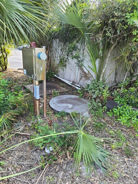 More Photos Of 1201 N Parrott Ave, Okeechobee Medical For Sale