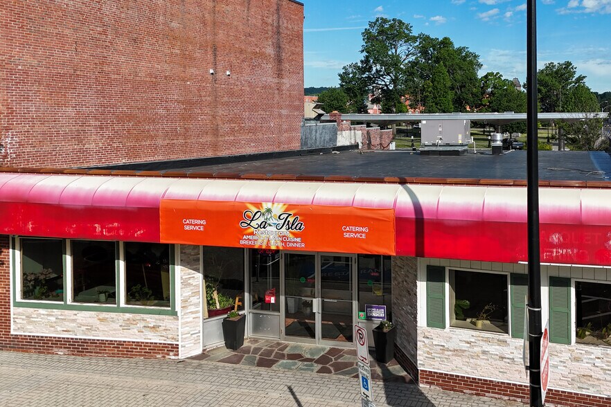Primary Photo Of 161-163 High St, Holyoke Restaurant For Sale
