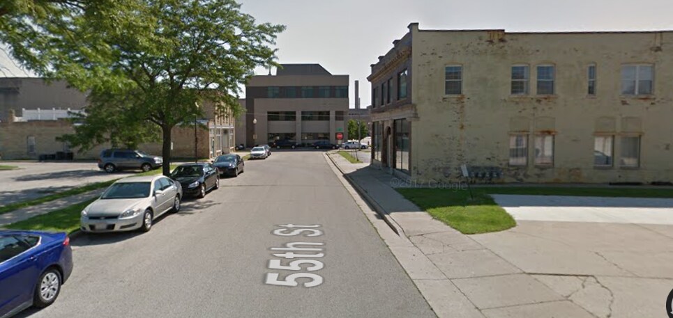 More Photos Of 1207 55th St, Kenosha Office For Lease