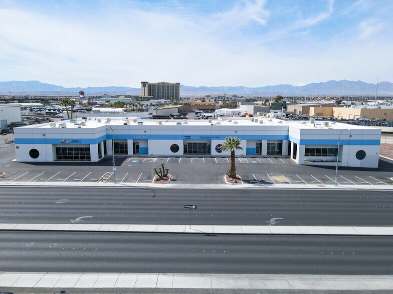 More Photos Of 4699 S Valley View Blvd, Las Vegas Light Manufacturing For Lease
