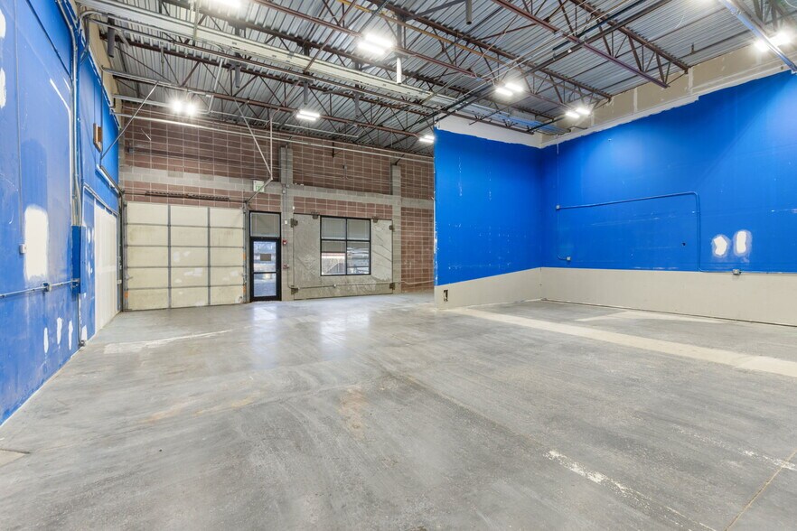More Photos Of 590 Burbank St, Broomfield Flex For Lease