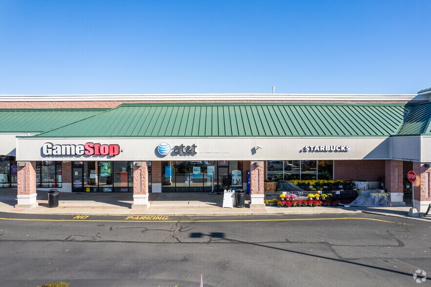 More Photos Of 173 Holly Rd, Gilbertsville General Retail For Lease